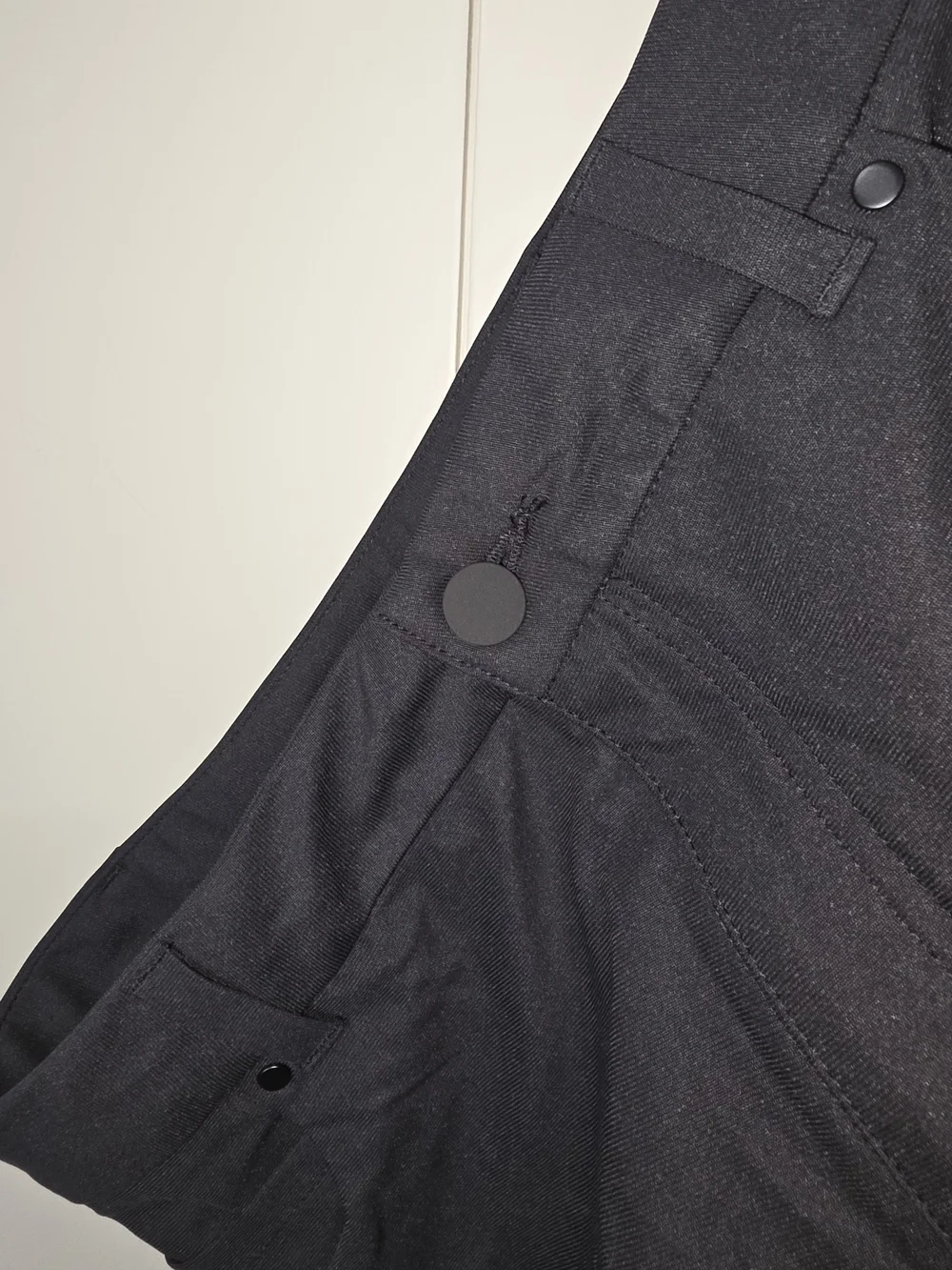 Vibe Black Men’s Performance Pants Size 38/30 VRST